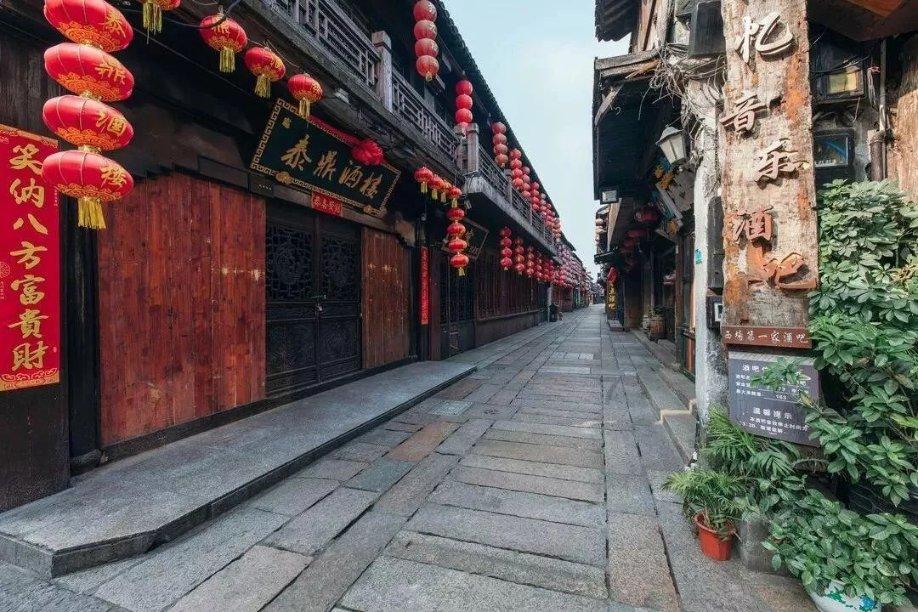 我长的丑吗？这是高考证件照，身高187，体重146斤游戏画面